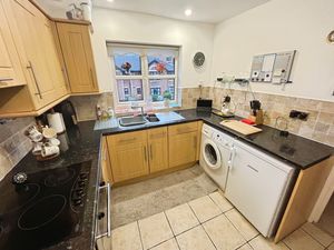 Kitchen- click for photo gallery